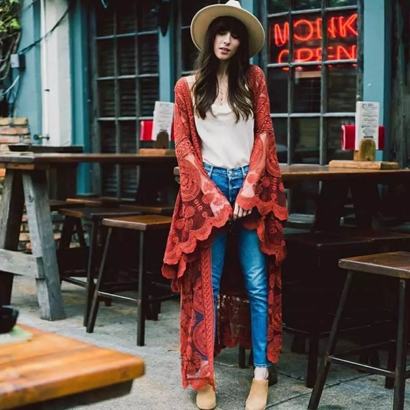 SOLD OUT Boho Burgundy Scalloped Crochet Lace Duster Wrap - Picture 5 of 5